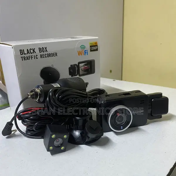 1296P Full HD 3 Channel Dash Camera (Front, Rear and Inside)