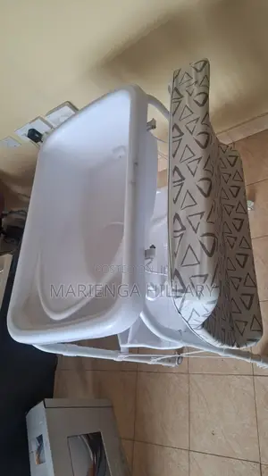 2-in-1 Baby Changing Table and Bath Station