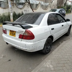 Mitsubishi Lancer 1998 White