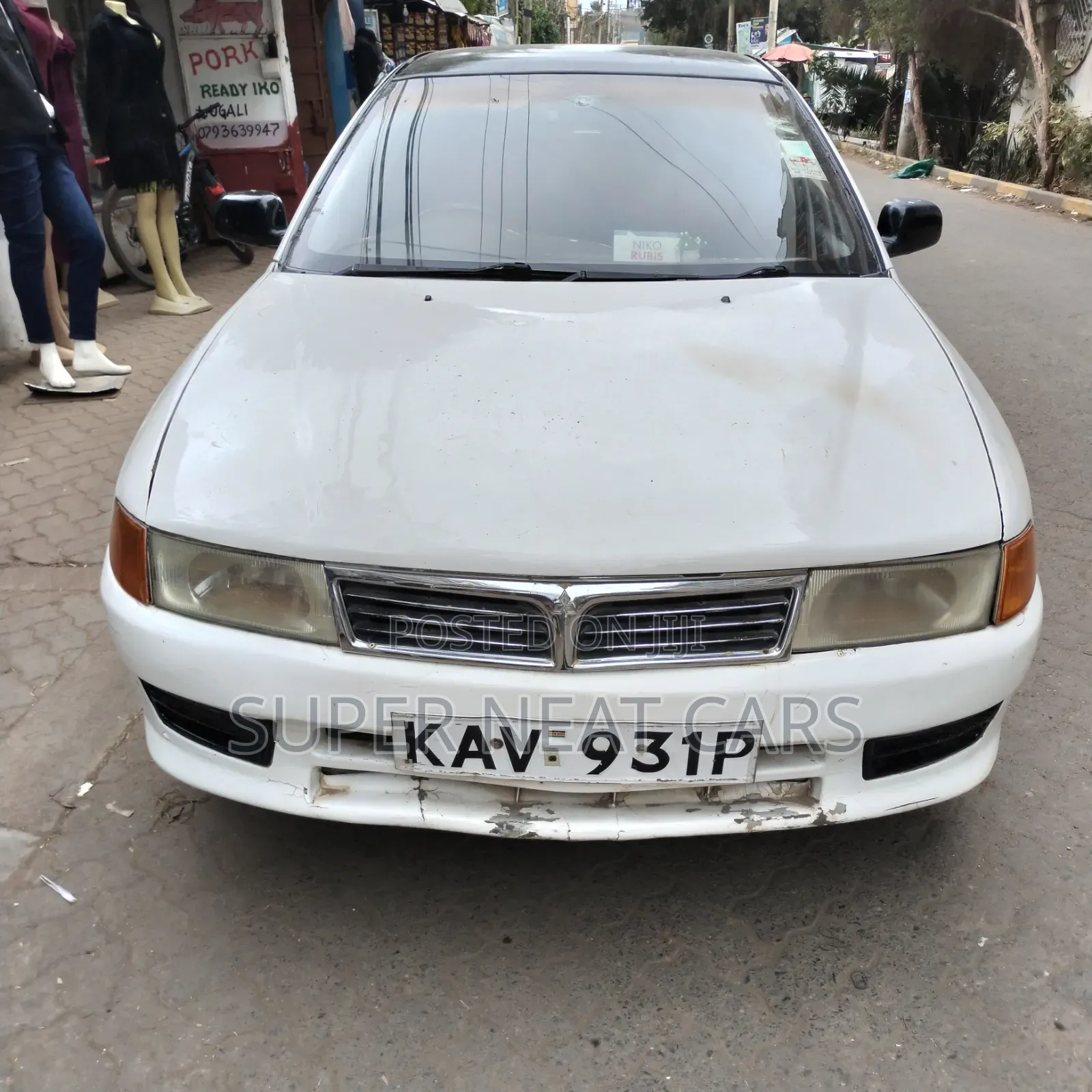 Mitsubishi Lancer 1998 White