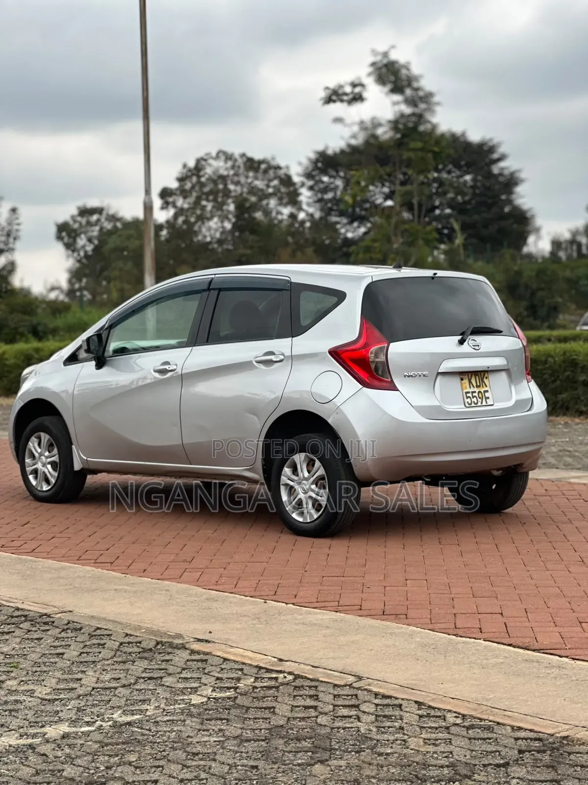 Nissan Note 2015 Silver