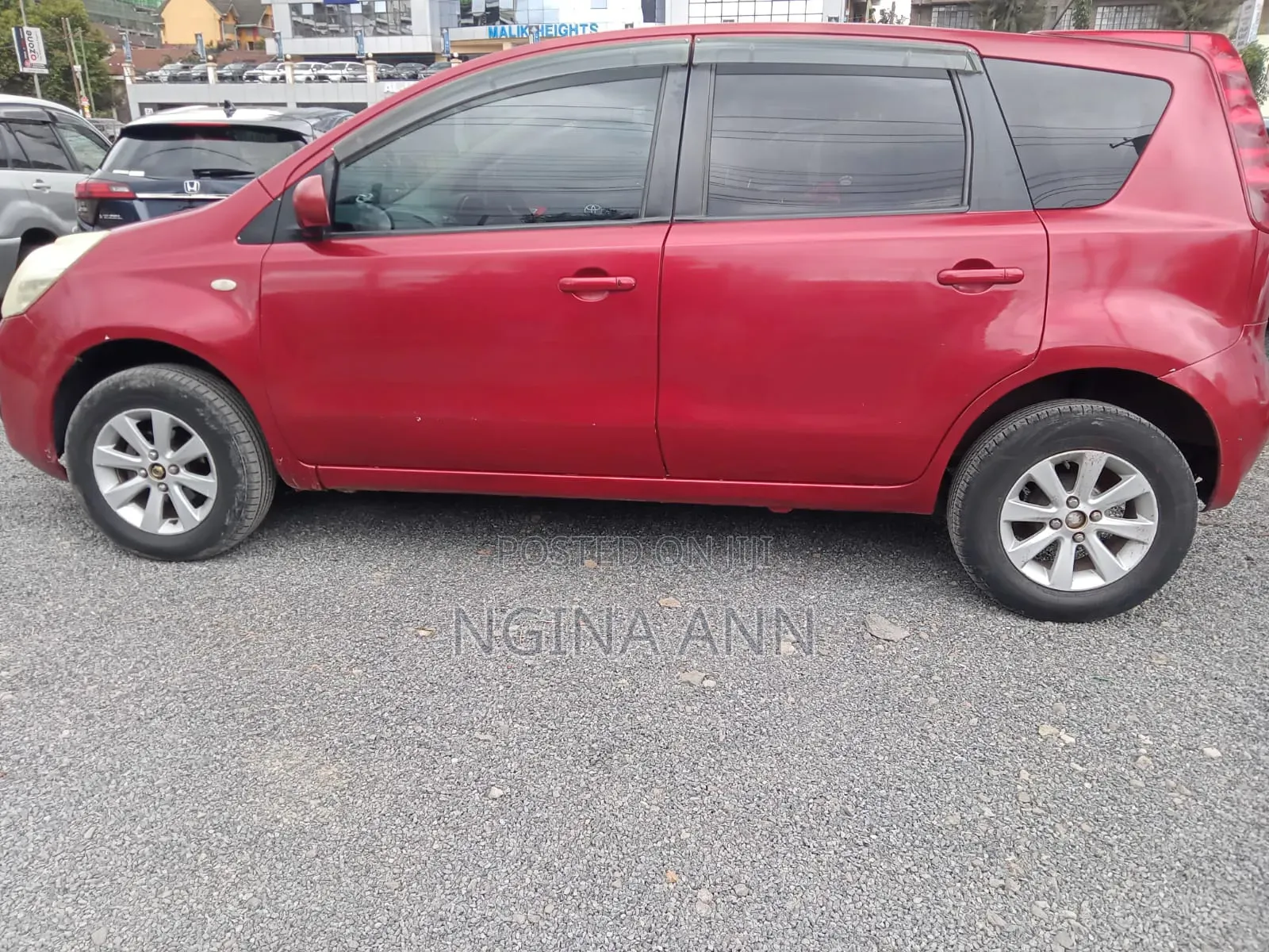 Nissan Note 2010 Red