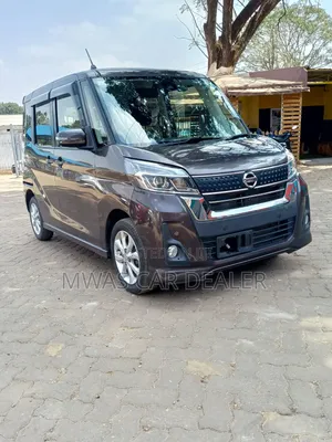 Nissan Dayz Roox 2019 Brown