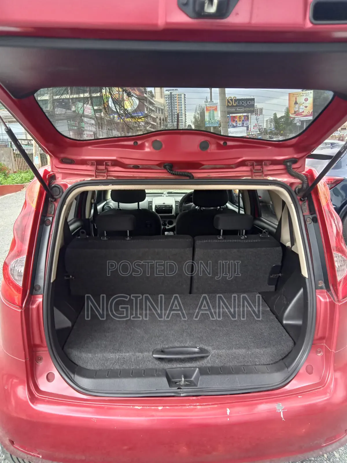 Nissan Note 2010 Red