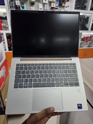 Laptop HP Elitebook Ultra G1i 16GB Intel Core Ultra 7 SSD 512GB