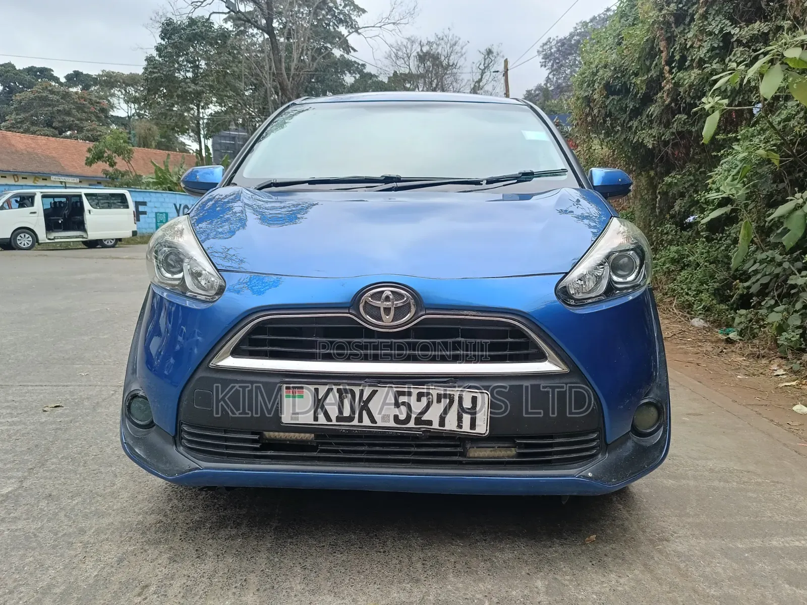 Toyota Sienta 1.5 FWD 2014 Blue