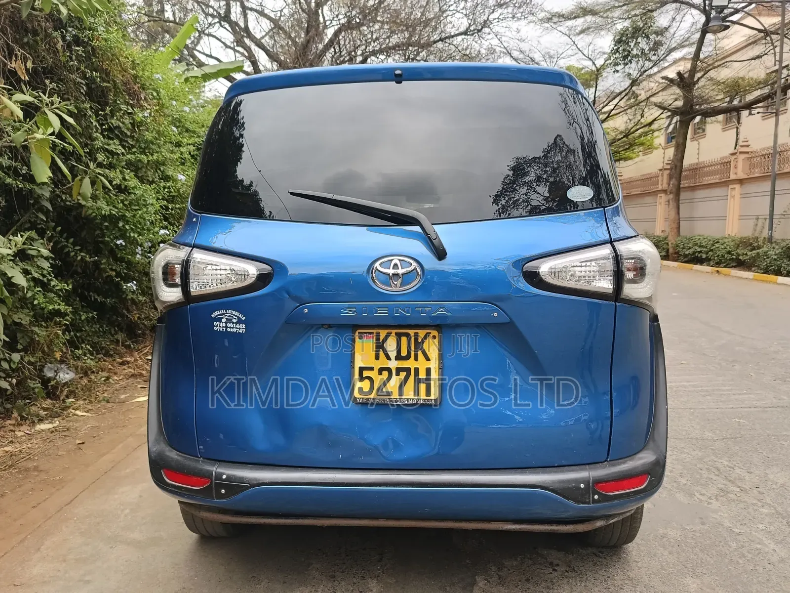 Toyota Sienta 1.5 FWD 2014 Blue