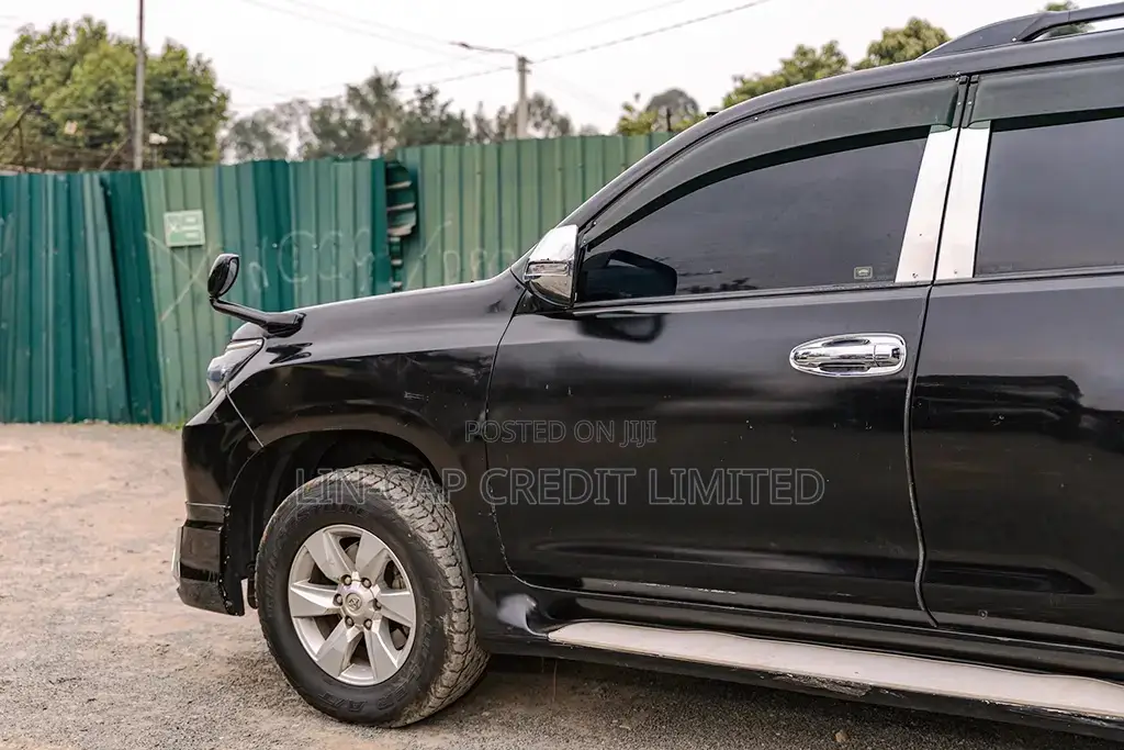 Toyota Land Cruiser 2015 Black