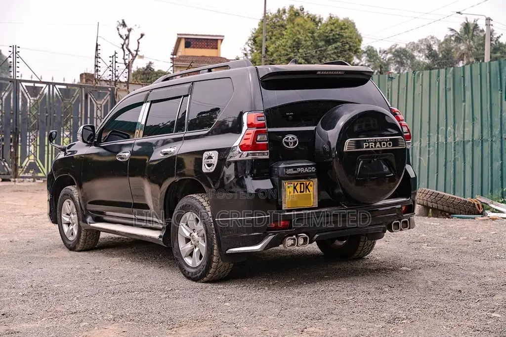 Toyota Land Cruiser 2015 Black