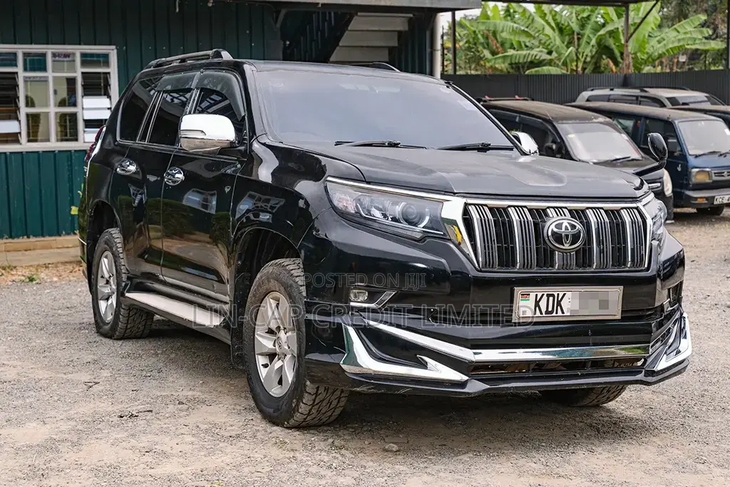 Toyota Land Cruiser 2015 Black