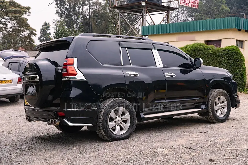 Toyota Land Cruiser 2015 Black