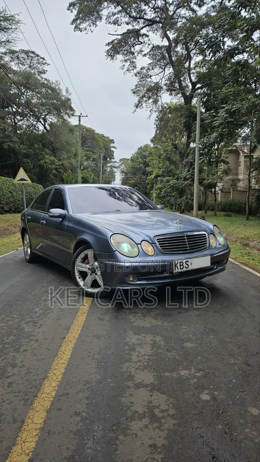Mercedes-Benz E280 2005 Blue