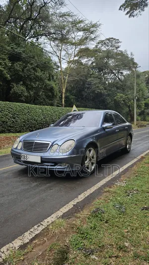 Mercedes-Benz E280 2005 Blue
