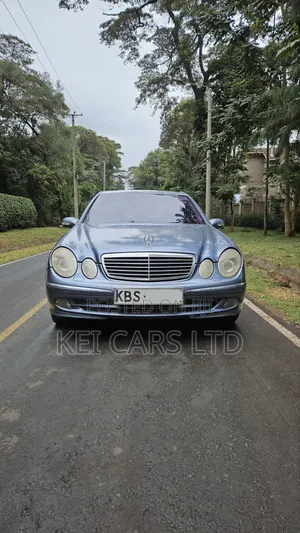 Mercedes-Benz E280 2005 Blue
