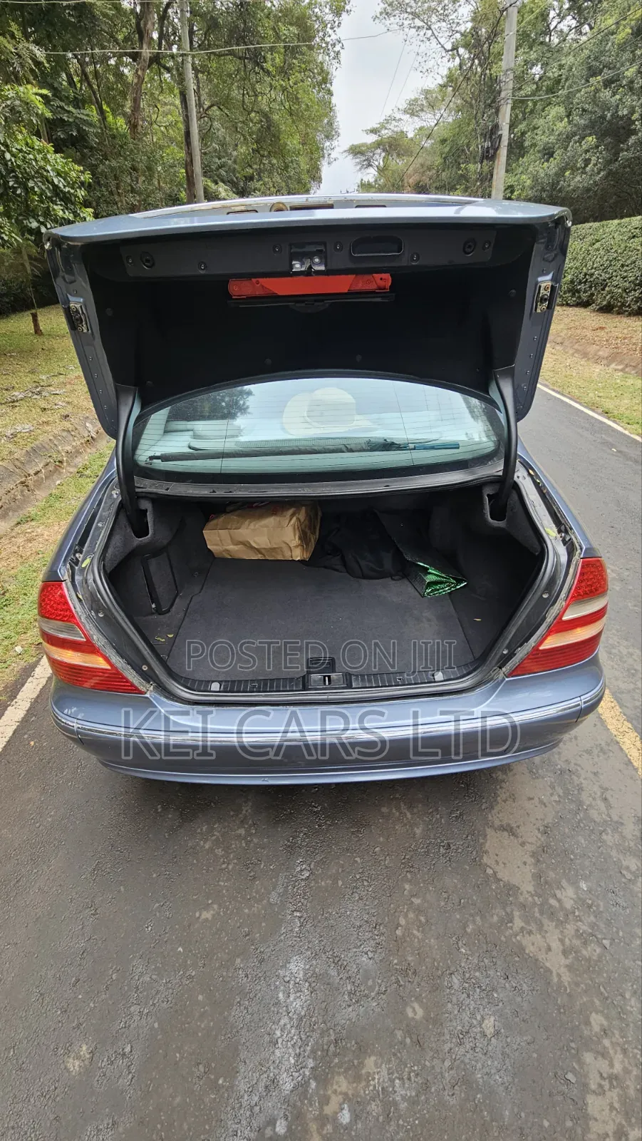 Mercedes-Benz E280 2005 Blue