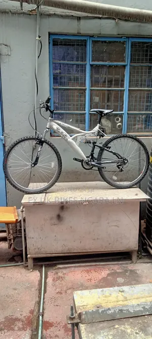 Ex Uk Size 26 Outrage Full Suspension MTB