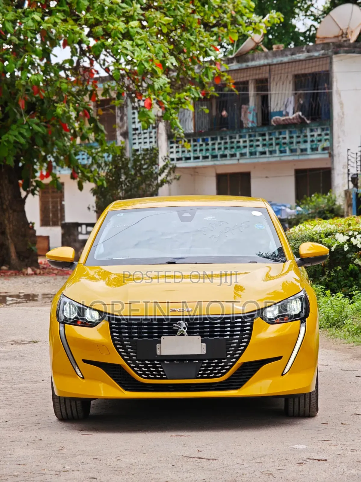 Peugeot 208 2019 Yellow