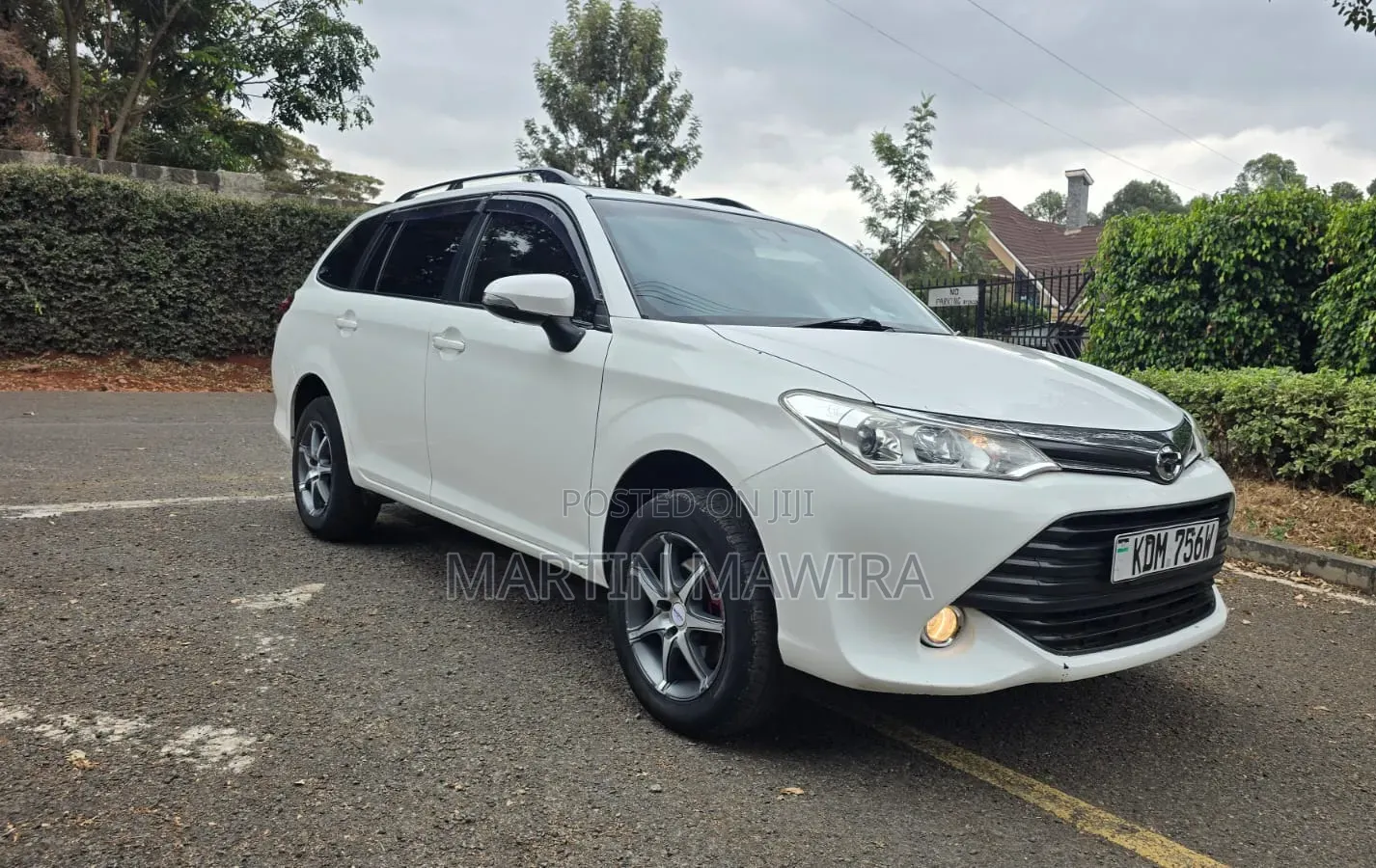 Toyota Corolla Fielder 2016 White