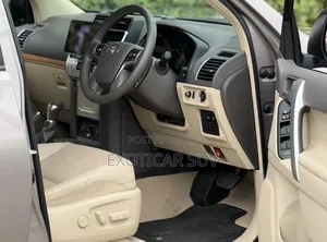 Toyota Land Cruiser Prado 2.7 2023 Burgundy