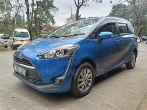 Toyota Sienta 1.5 FWD 2014 Blue