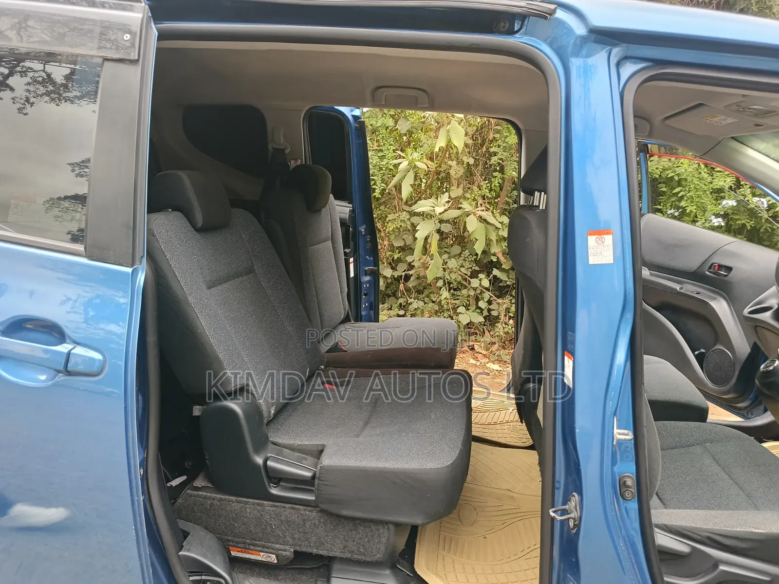 Toyota Sienta 1.5 FWD 2014 Blue