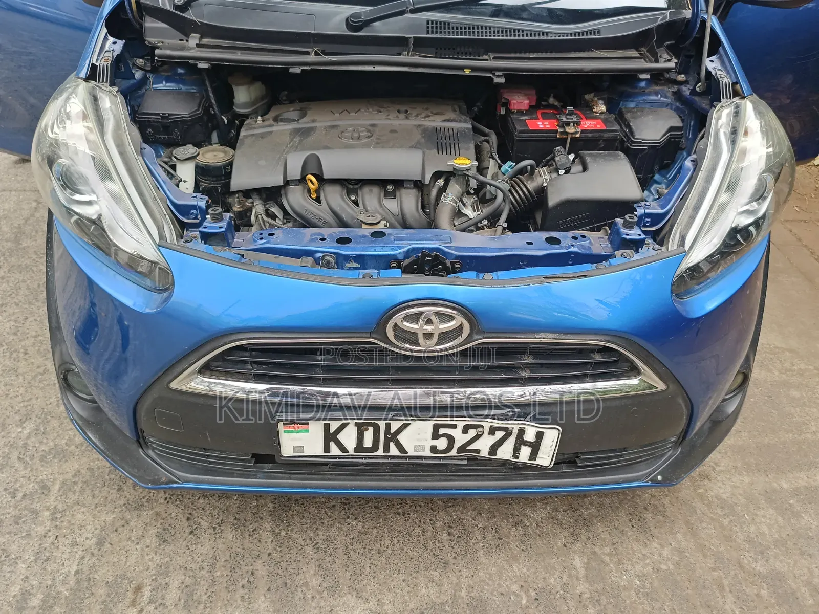 Toyota Sienta 1.5 FWD 2014 Blue