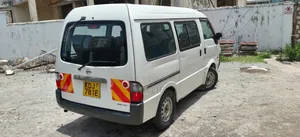 Nissan Vanette 2015 White