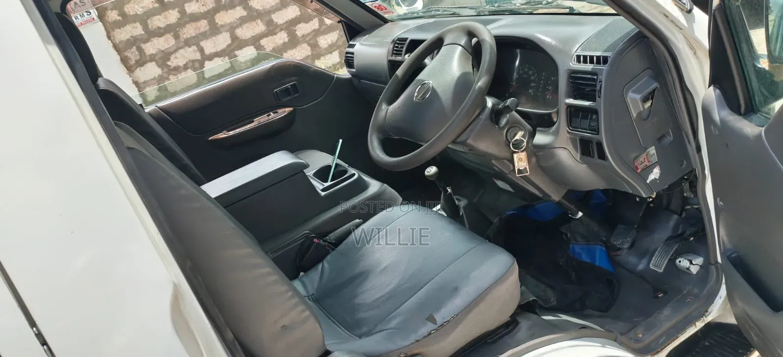 Nissan Vanette 2015 White