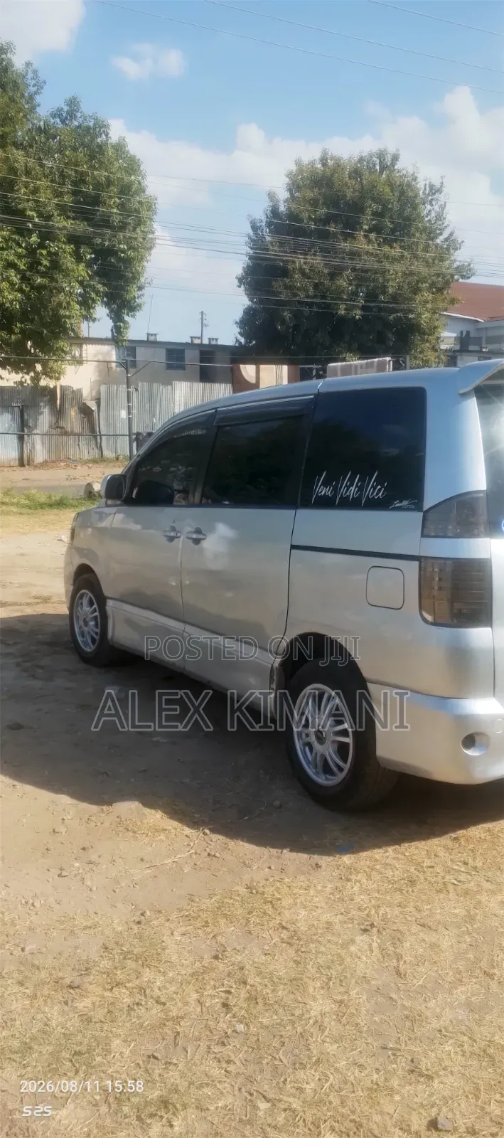 Toyota Voxy 2005 Silver