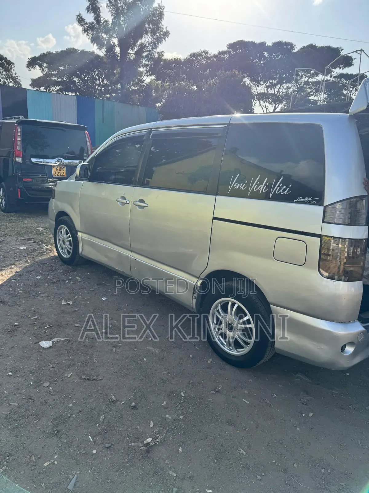 Toyota Voxy 2005 Silver