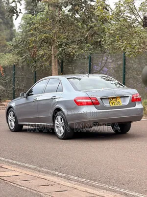 Mercedes-Benz E200 2014 Gray