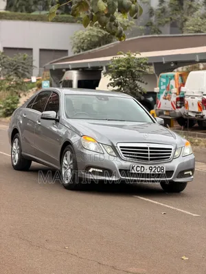Mercedes-Benz E200 2014 Gray