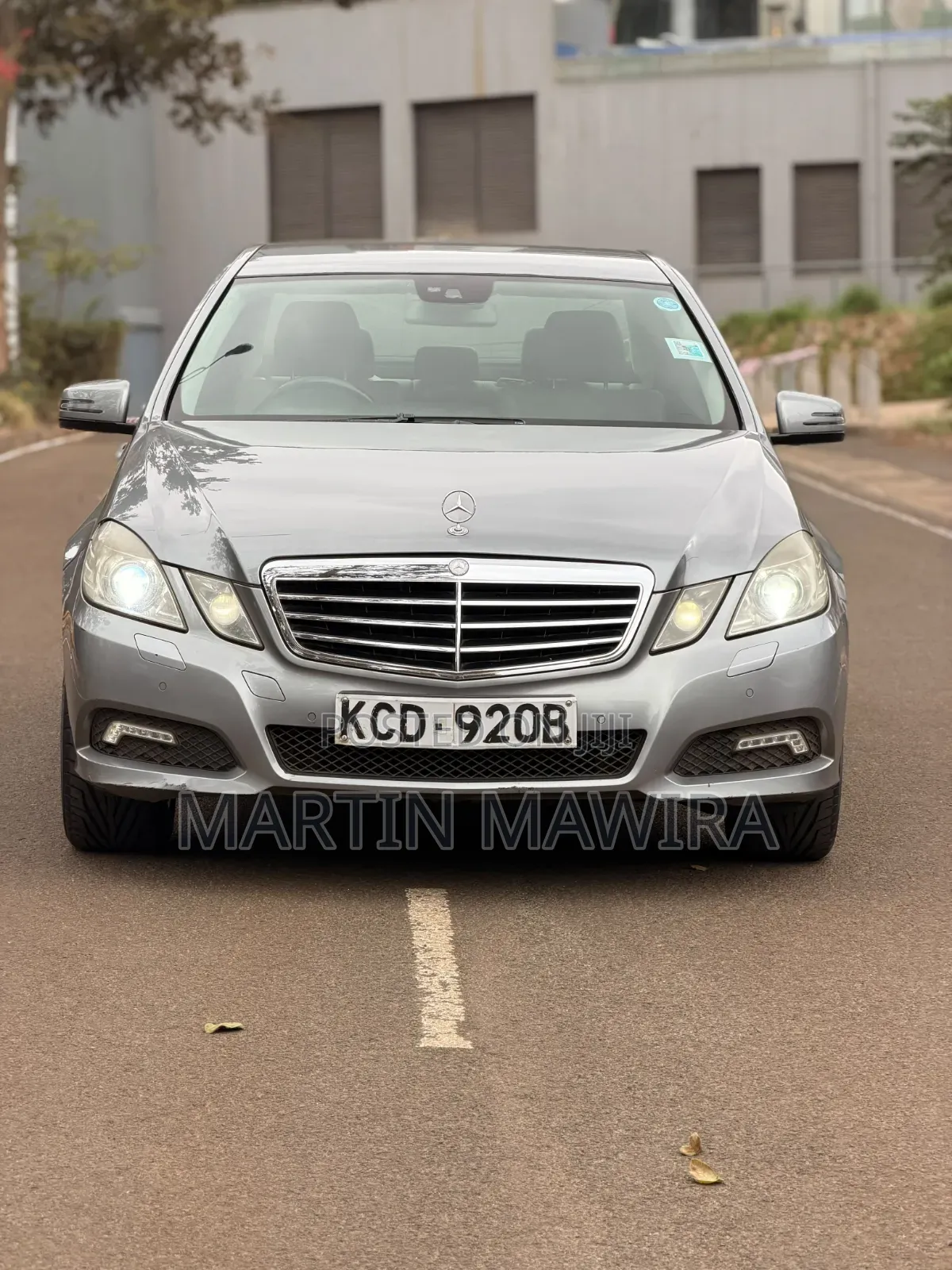 Mercedes-Benz E200 2014 Gray