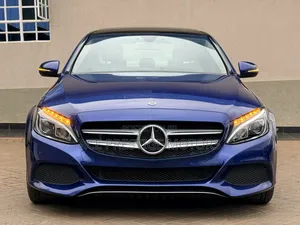 Mercedes-Benz C200 2019 Blue