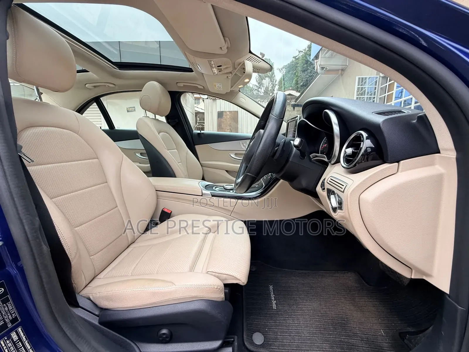 Mercedes-Benz C200 2019 Blue