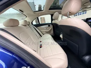 Mercedes-Benz C200 2019 Blue