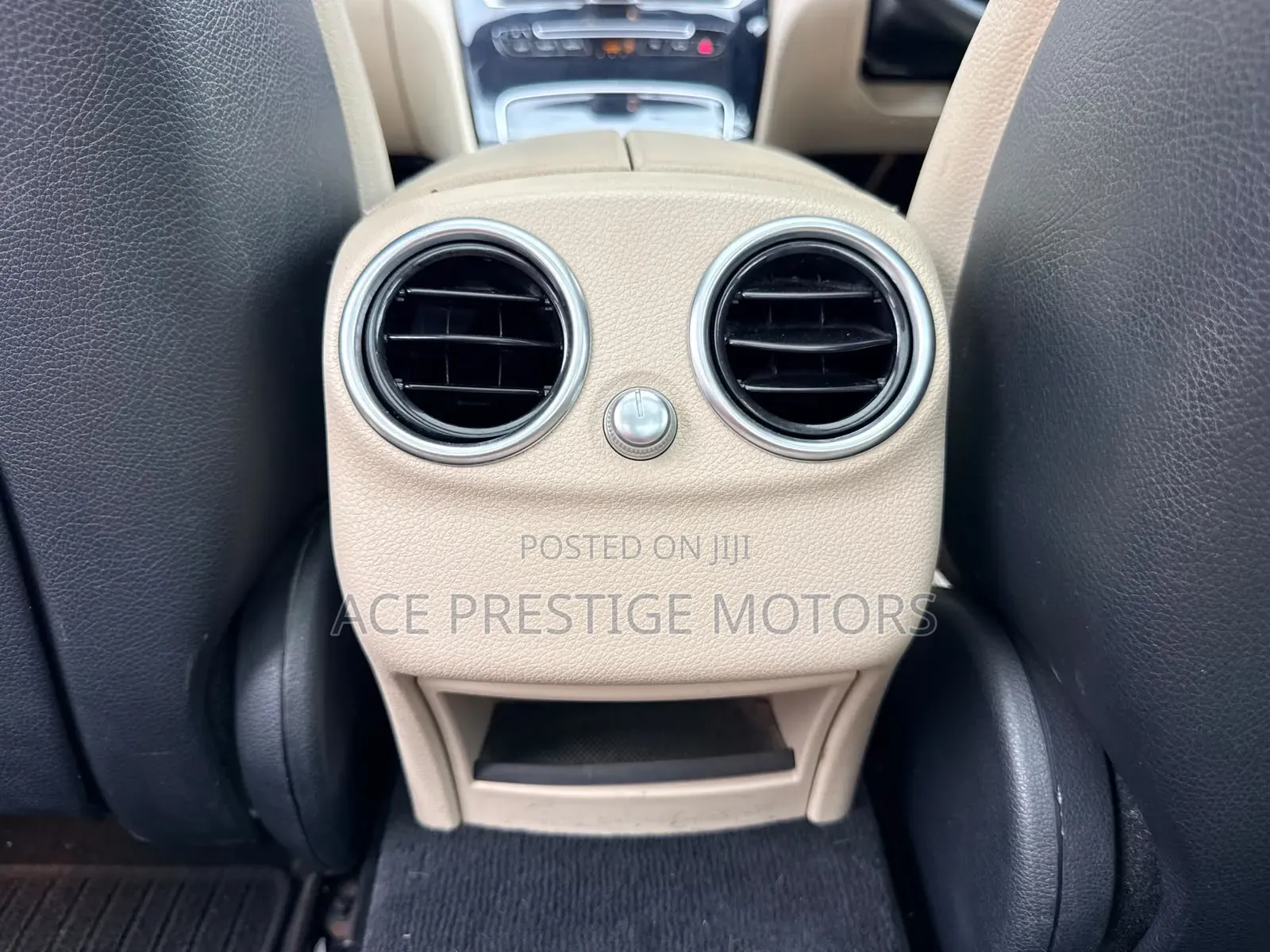 Mercedes-Benz C200 2019 Blue