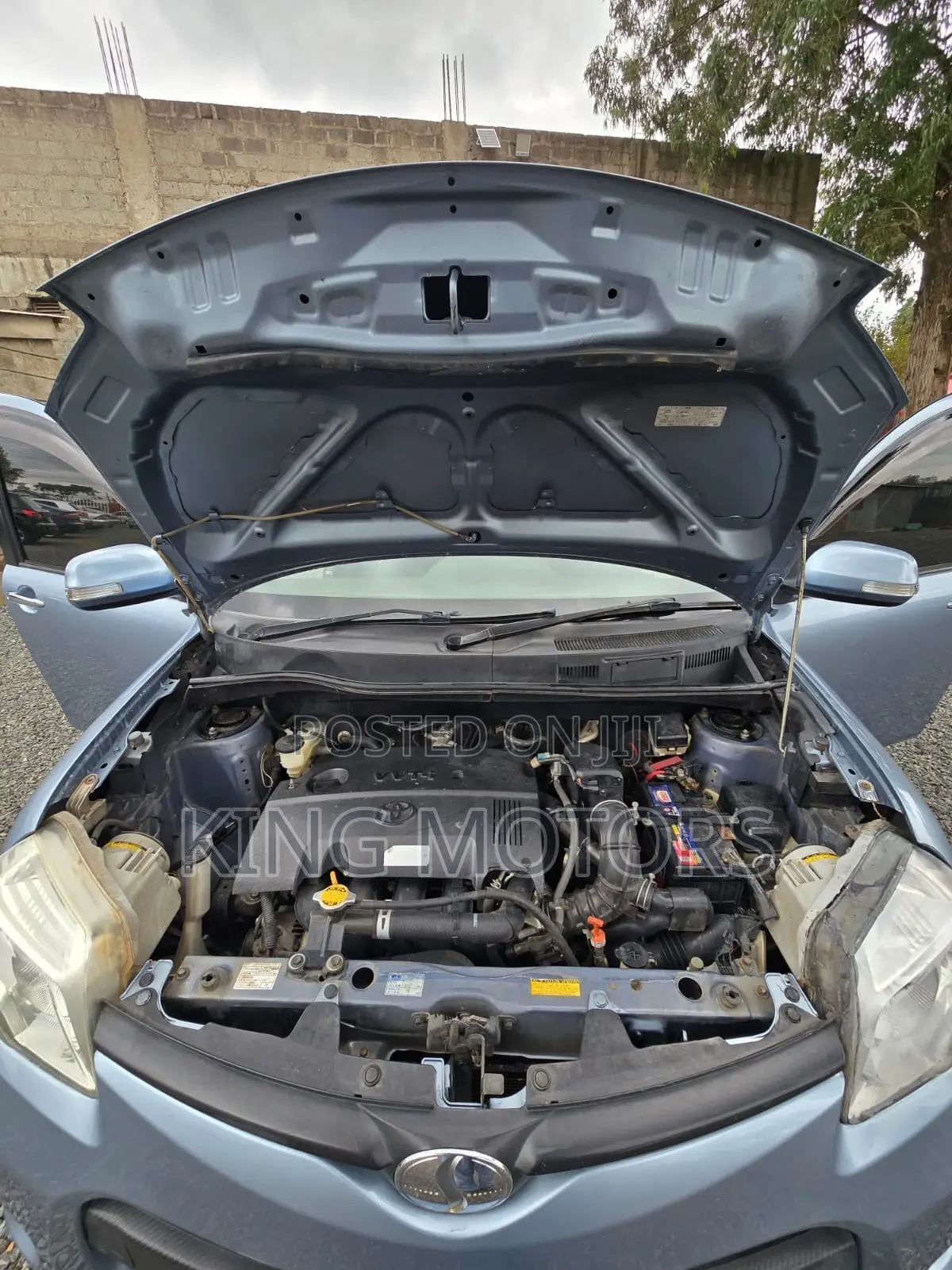 Toyota Sienta 1.5 FWD 2012 Blue