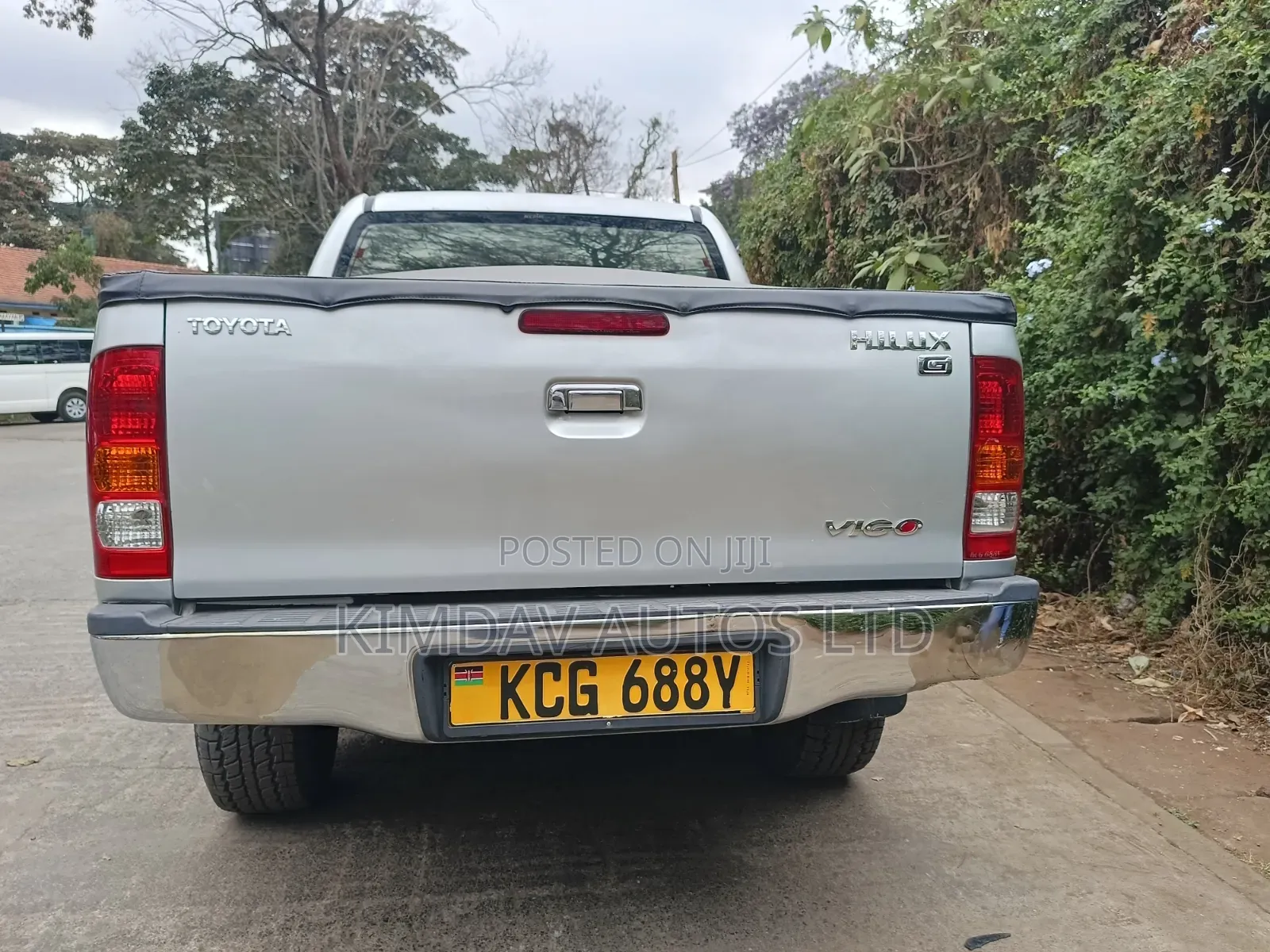 Toyota Hilux 2010 Silver