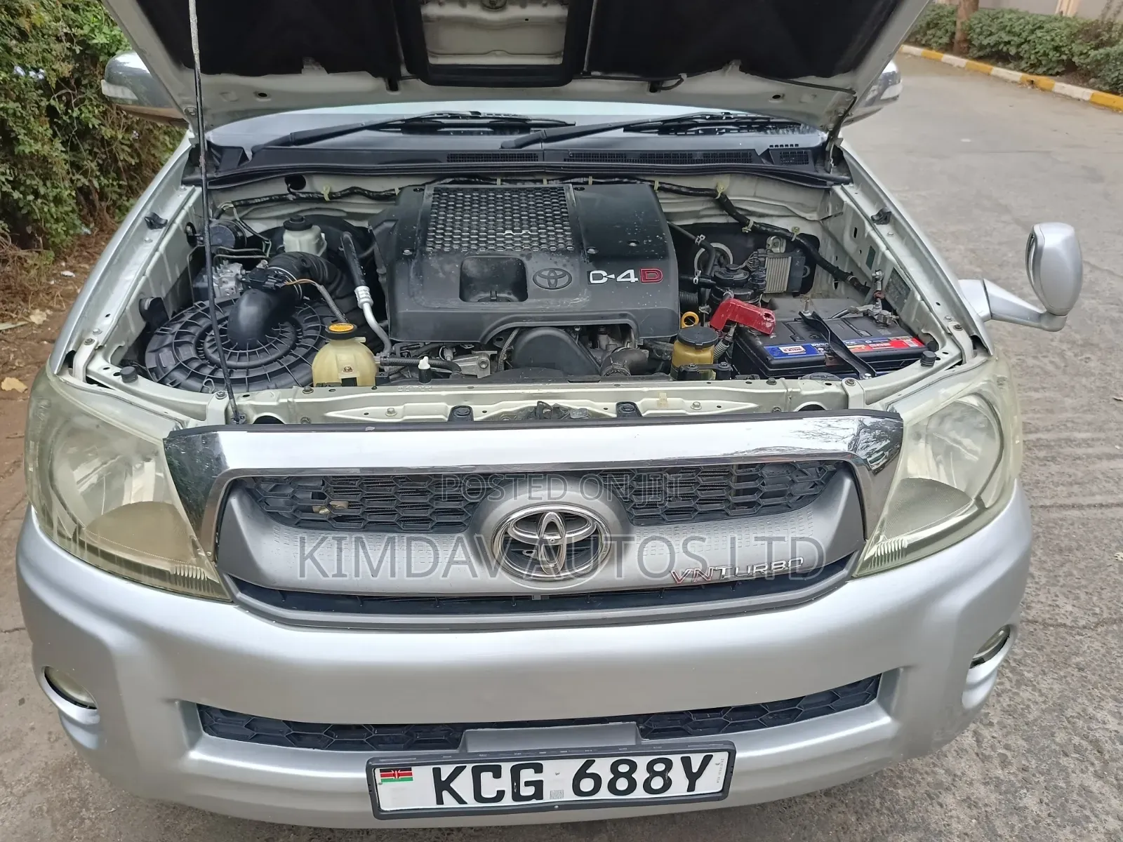 Toyota Hilux 2010 Silver