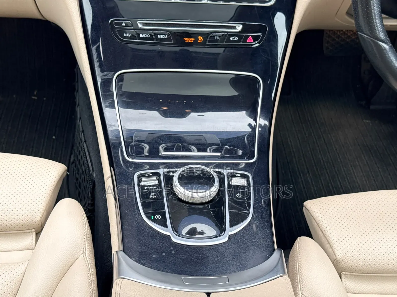 Mercedes-Benz C200 2019 Blue