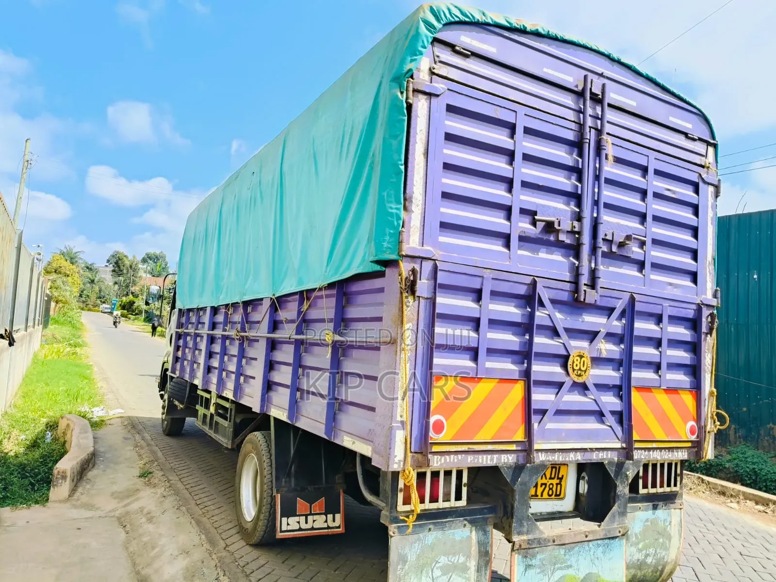 Isuzu FRR Open 2023 White