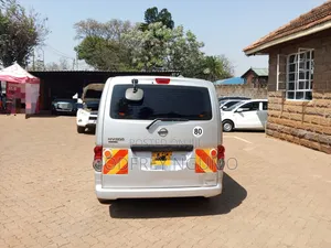 Nissan NP200 2014 Silver