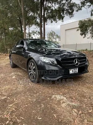Mercedes-Benz E300 2019 Black