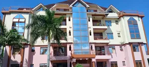 Executive Three Bedrooms Nyali Centre With a Swimming Pool