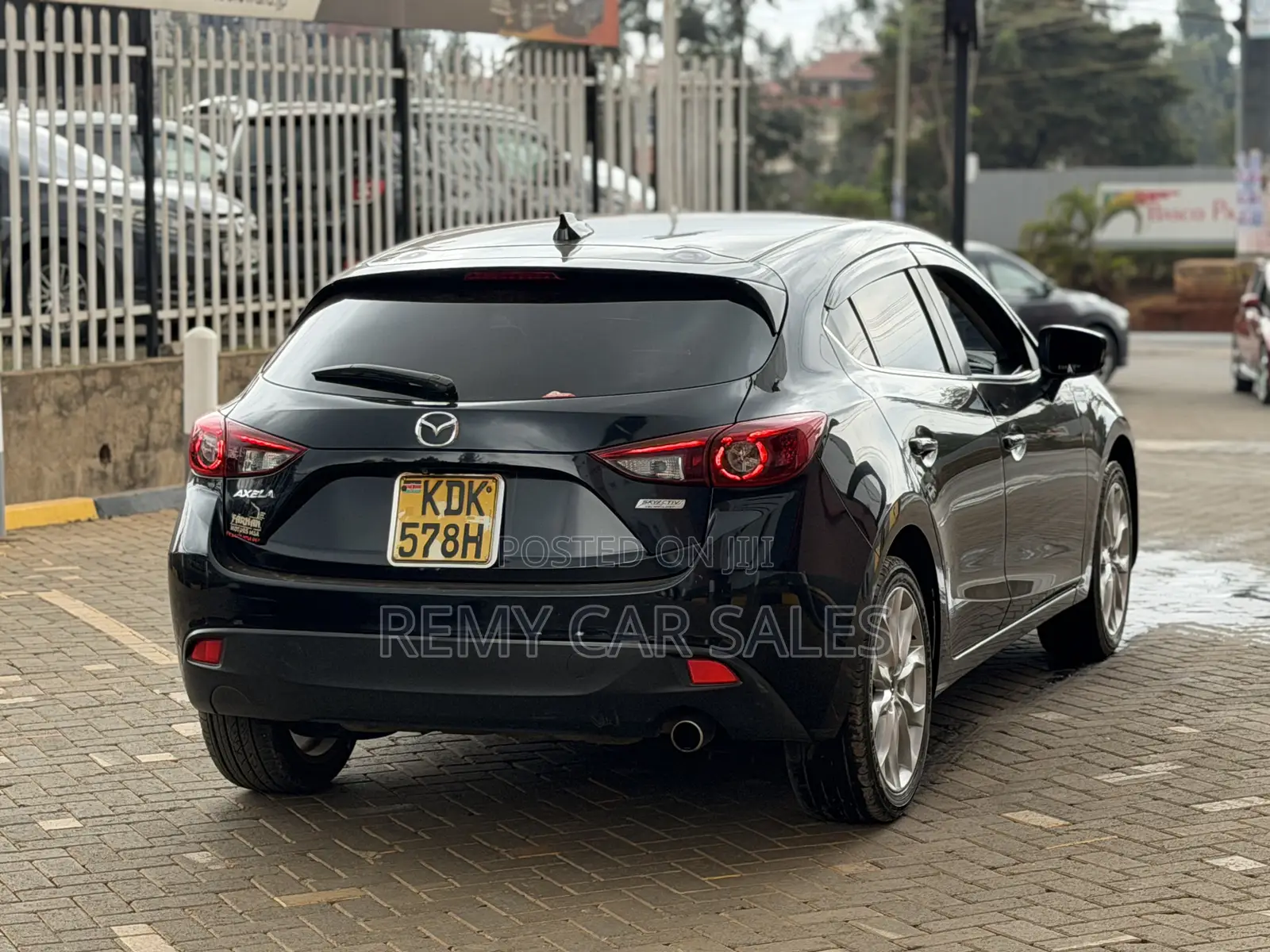 Mazda Axela 2015 Black
