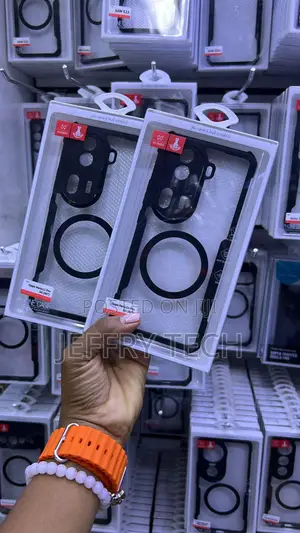 Black XUNDD Magnetic Shockproof Case for the iPhone 16 Pro Max