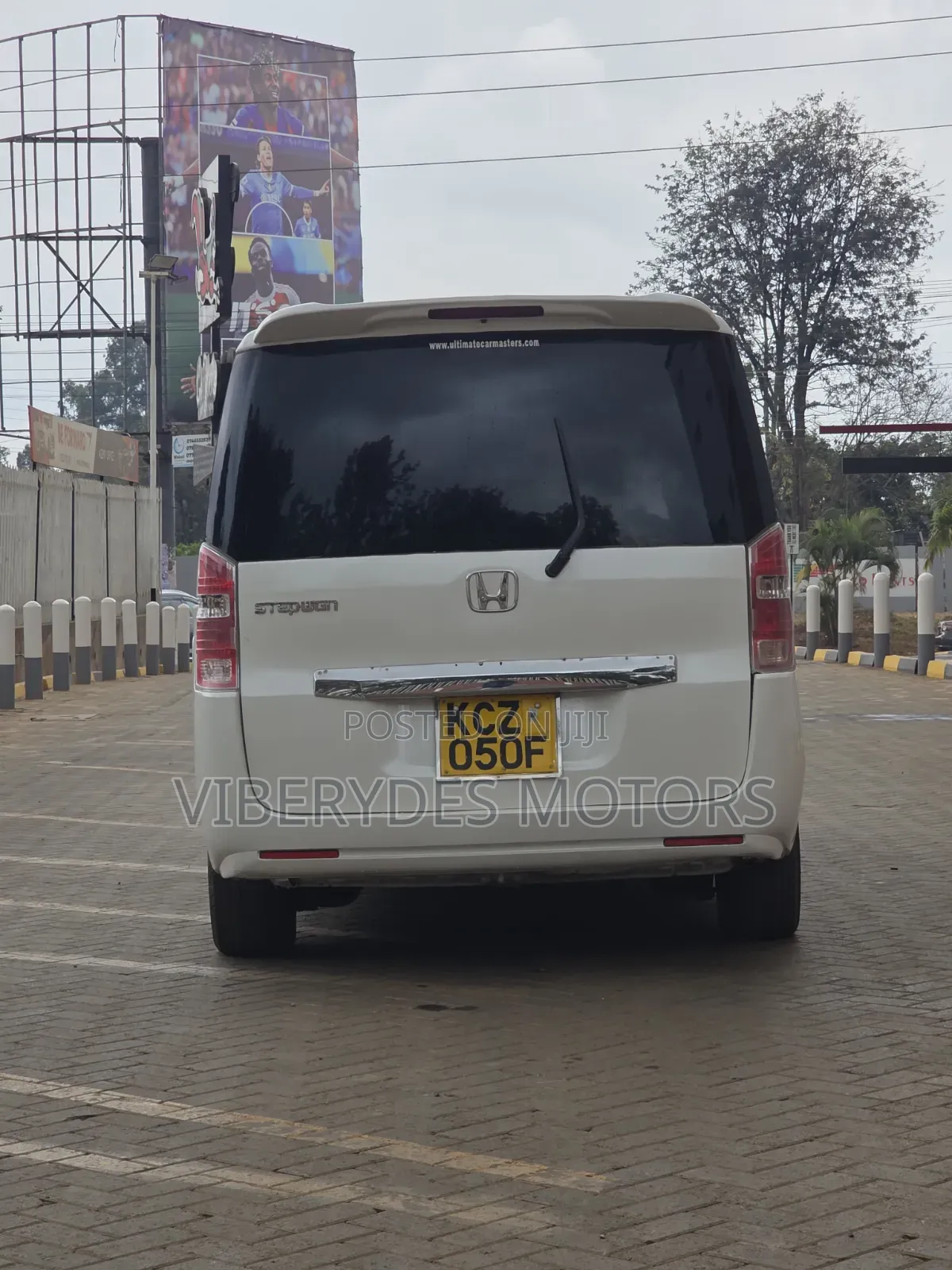 Honda Stepwgn 2013 White