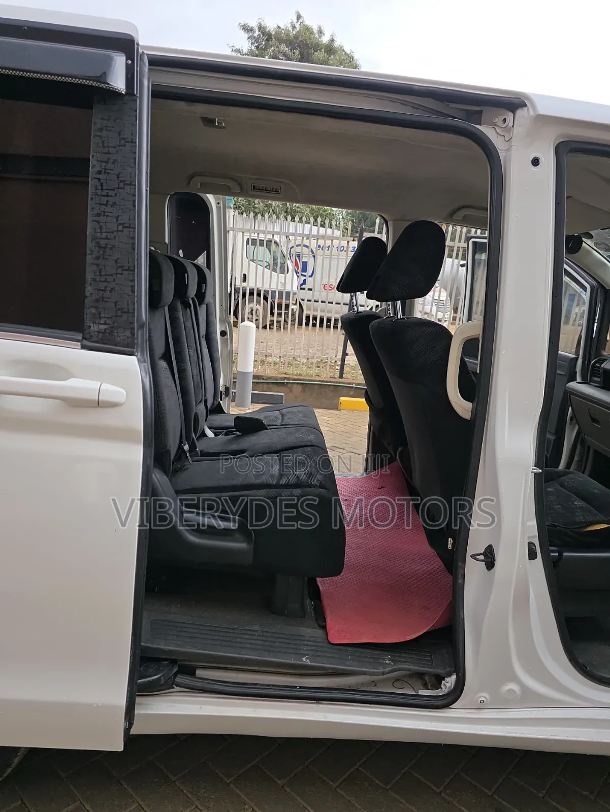 Honda Stepwgn 2013 White