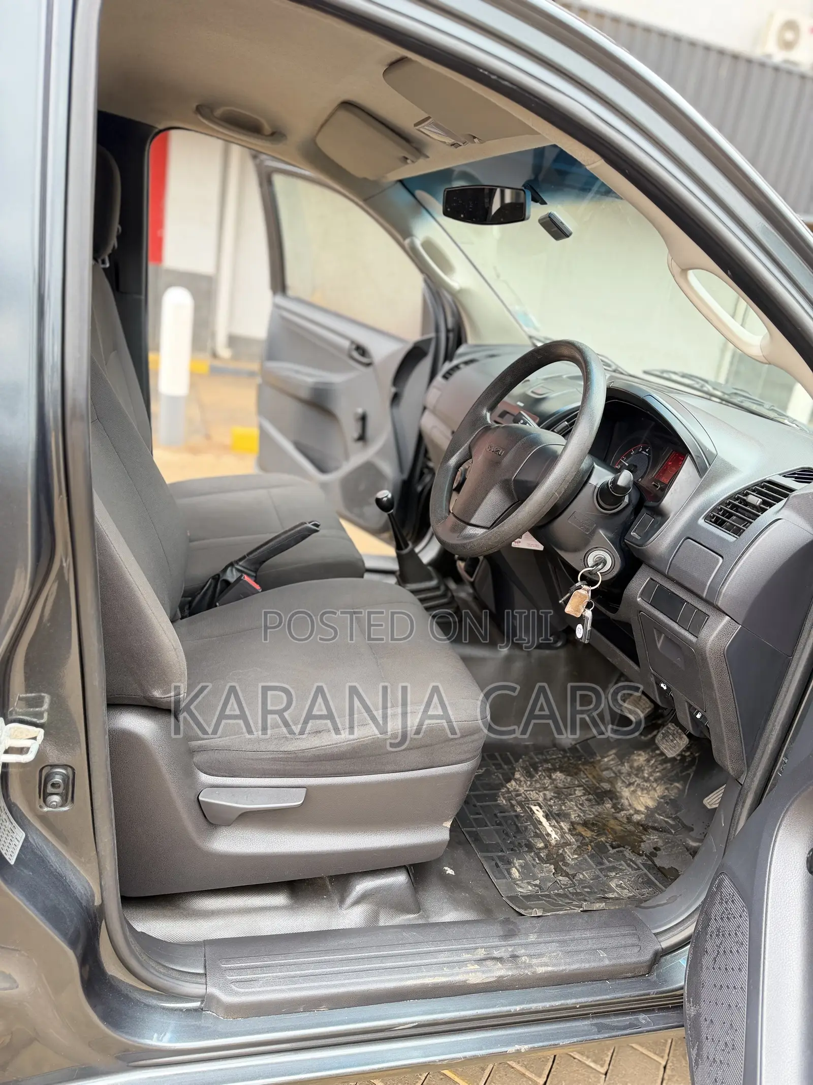 Isuzu D-MAX 2022 Gray